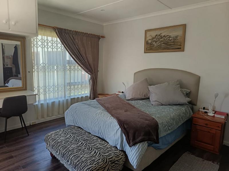 4 Bedroom Property for Sale in Heiderand Western Cape